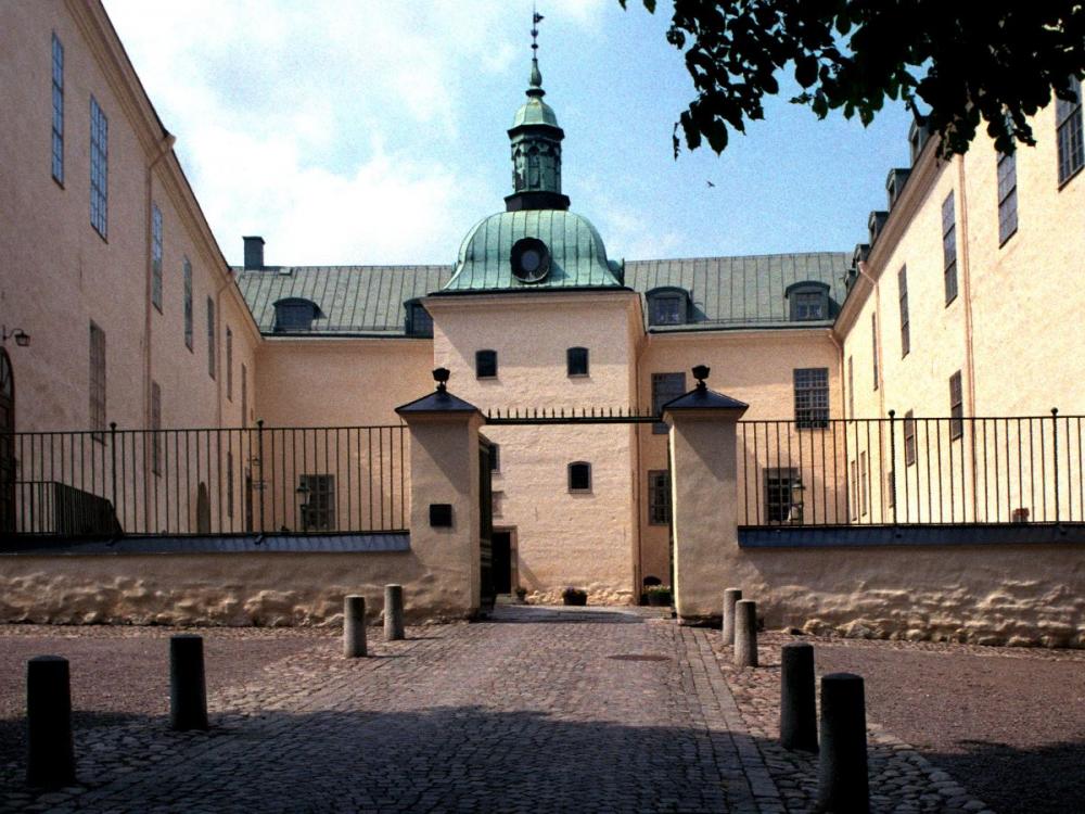 Linköpings Slotts- och domkyrkomuseum utifrån