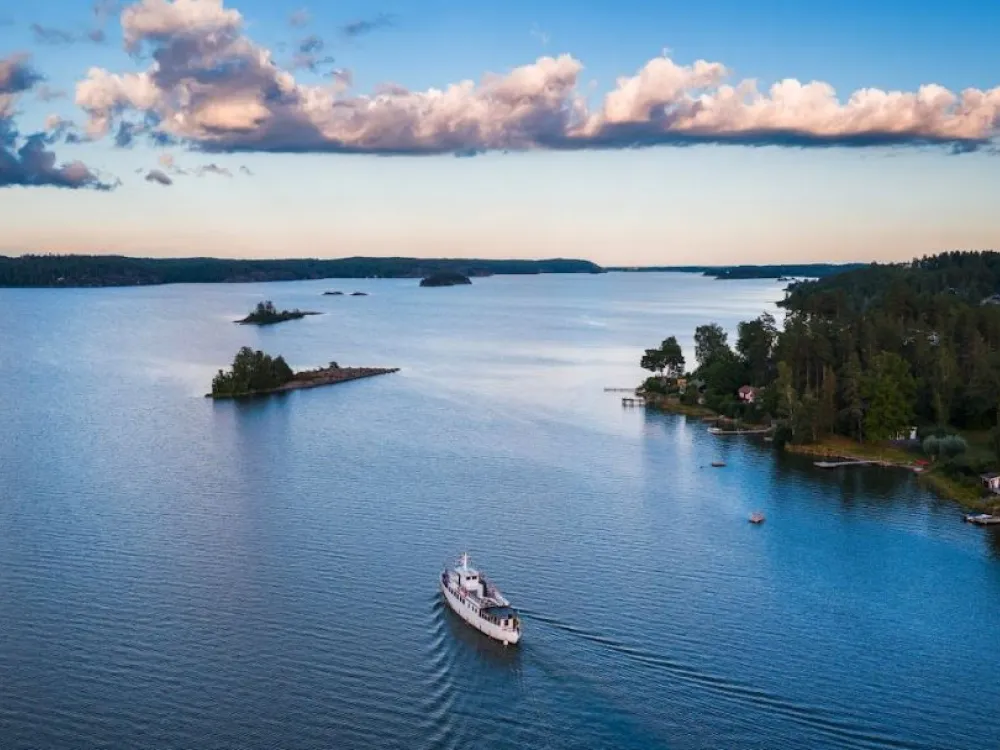 The canal tour to Stegeborg with M/S Athene