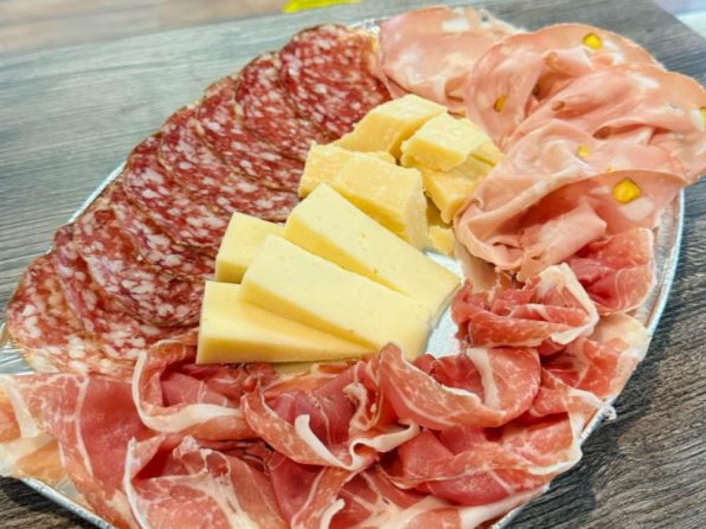 Emilia-Romagna delicacy tray